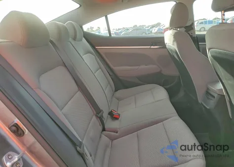 2019 Hyundai Elantra Sel z USA, uszkodzony, nr VIN 5NPD84LF8KH416028